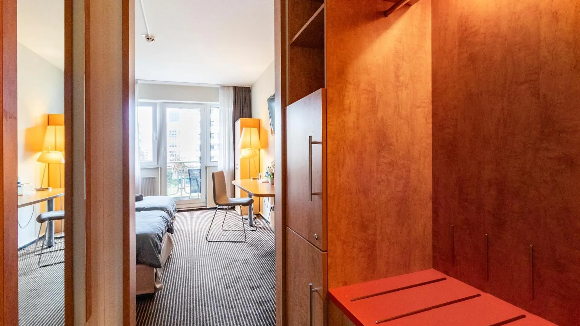 Naehe Frankfurt Messe Mit Netflix Und Balkon Apartment Frankfurt am Main Germany