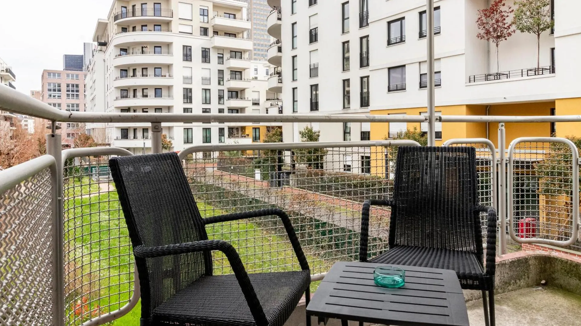 Naehe Frankfurt Messe Mit Netflix Und Balkon Apartment Frankfurt am Main Germany